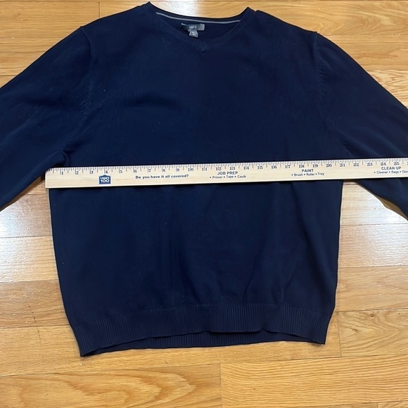 APT.9 men’s vneck navy blue sweater size large . - Picture 5 of 8